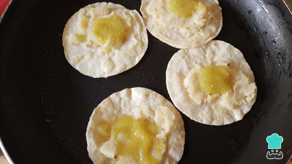 Recette de Chalupas à la Hidalgo - Étape 3