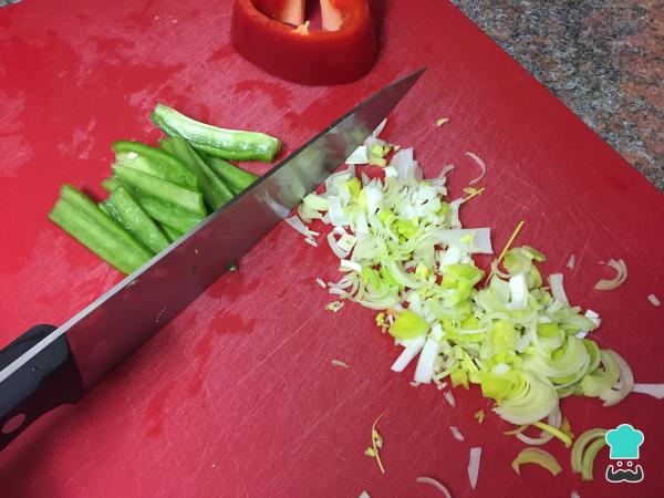 Recette de Pâtes au poulet, légumes et soja - Étape 1