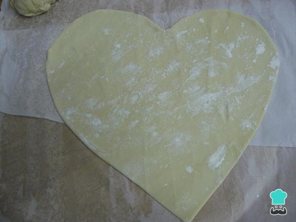 Recette de pizza en forme de cœur - Étape 8