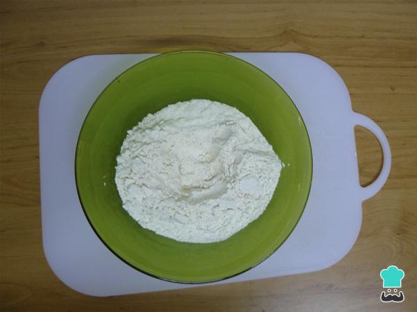 Recette de pizza en forme de cœur - Étape 2