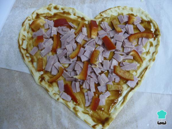 Recette de pizza en forme de coeur - Étape 12