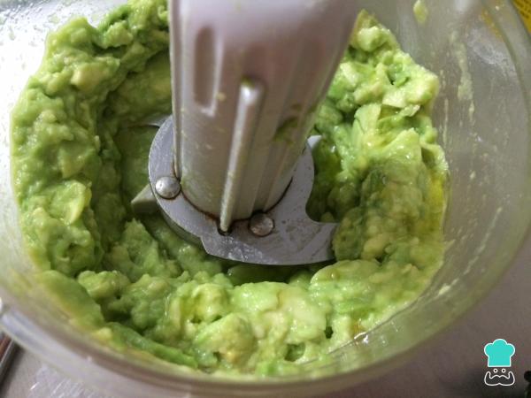 Recette de Salade verte vinaigrette à l'avocat - Étape 3