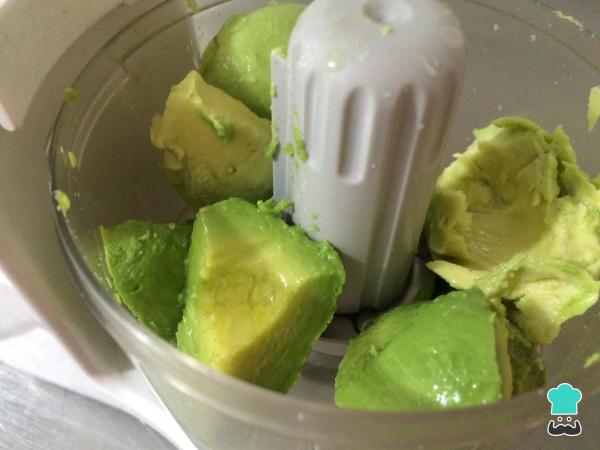 Recette de Salade verte vinaigrette à l'avocat - Étape 2