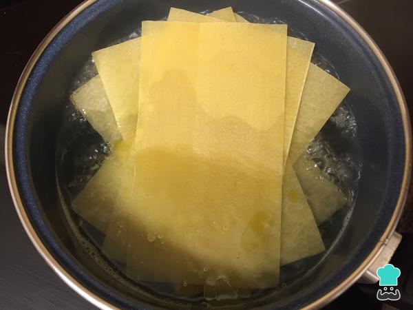 Recette de lasagnes au jambon et au fromage - Étape 1