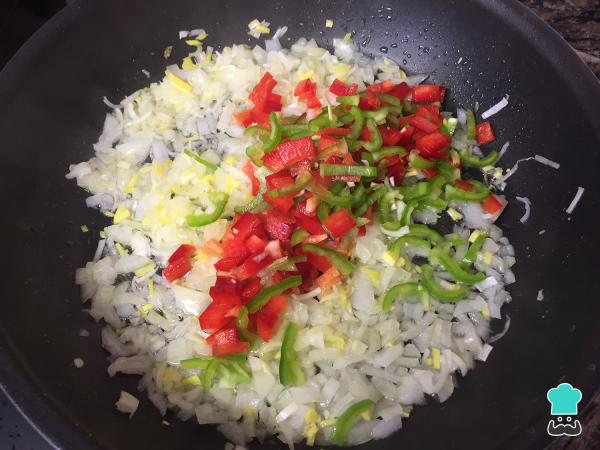 Recette Fideuá aux seiches et légumes - Étape 2