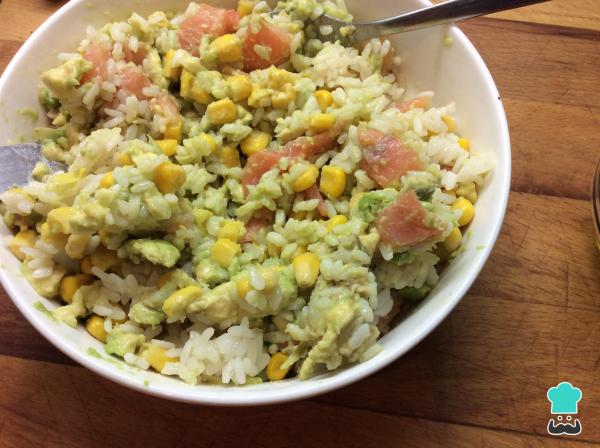 Recette de salade de riz au saumon et à l'avocat - Étape 4