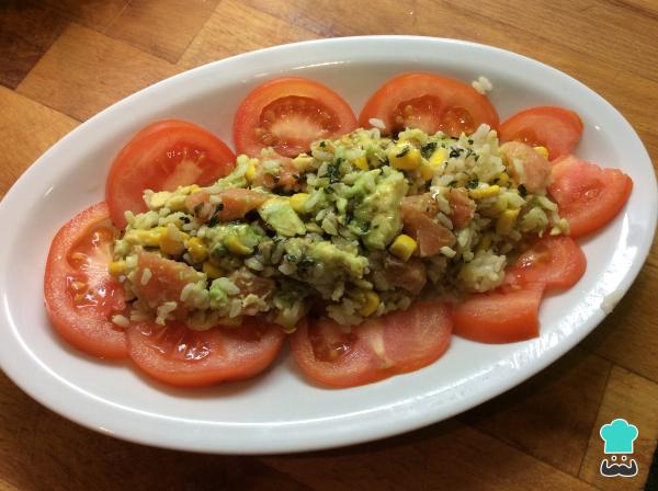 Recette de salade de riz au saumon et à l'avocat - Étape 6