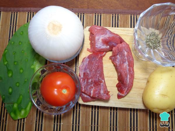 Recette de Salpicon de boeuf aux nopales - Étape 1