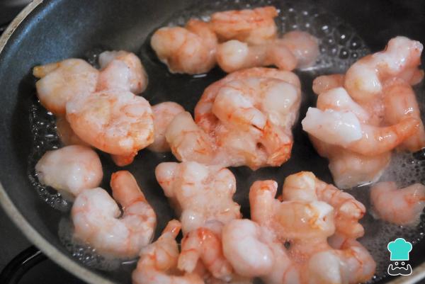 Recette de spaghettis verts aux crevettes - Étape 4