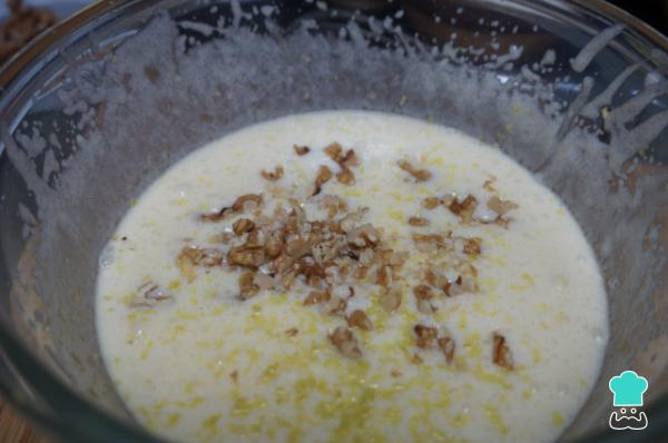 Recette de gâteau aux prunes et aux noix - Étape 1