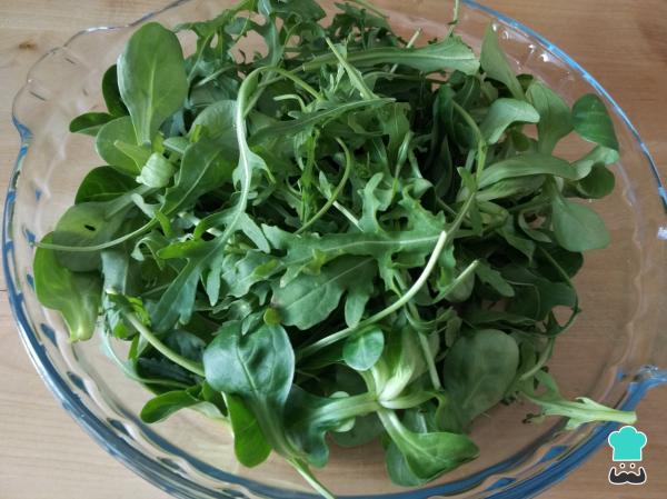 Recette de Salade de mâche et roquette - Étape 2