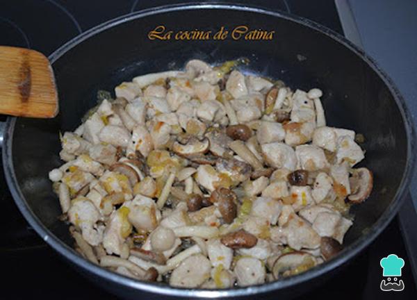 Recette de quiche au poulet, aux champignons et au fromage - Étape 3