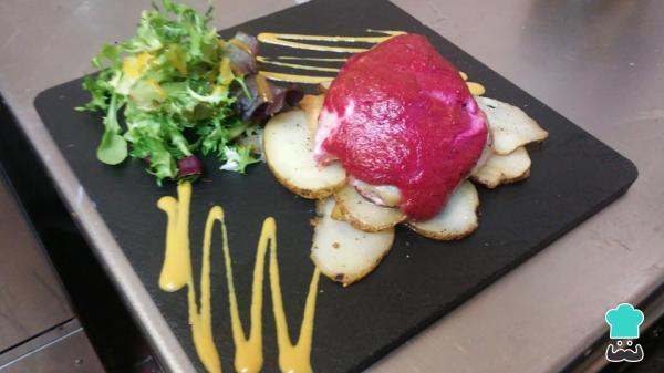 Recette de Cabillaud mousseline d'ail et betterave