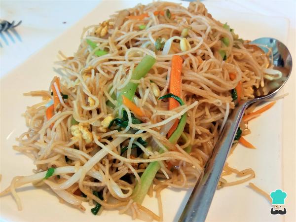 Recette de nouilles chinoises aux légumes et au soja