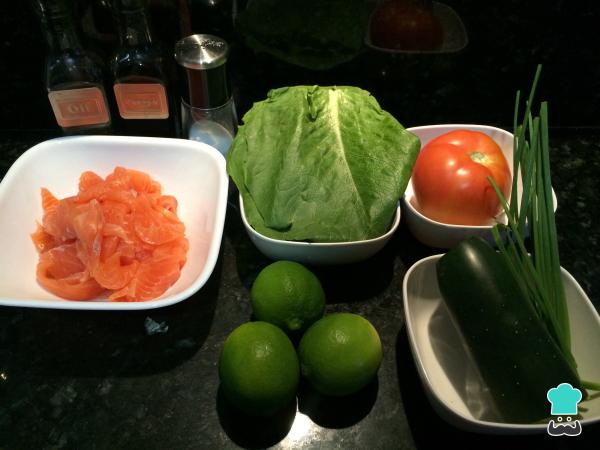 Recette de salade de saumon et de concombre - Étape 1