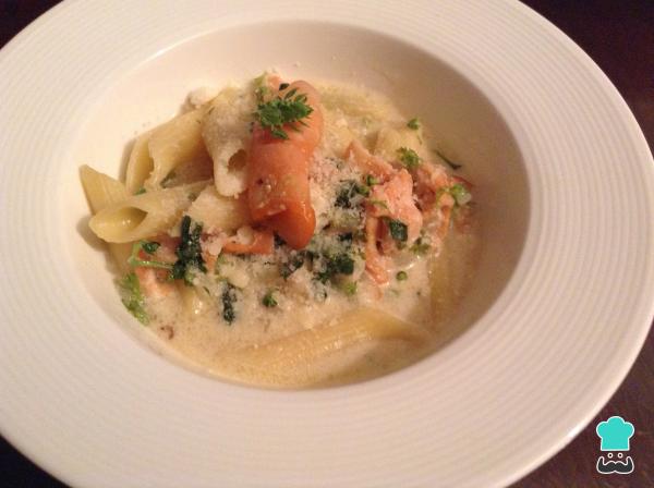 Recette de pâtes à la sauce au saumon - Étape 6