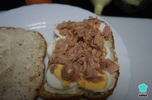 Recette de sandwich au thon et aux œufs durs - Étape 5
