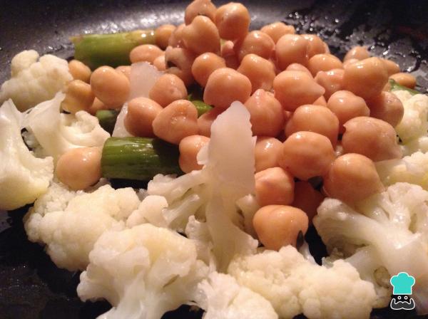 Salade de pois chiches avec recette de poulpe - Étape 6