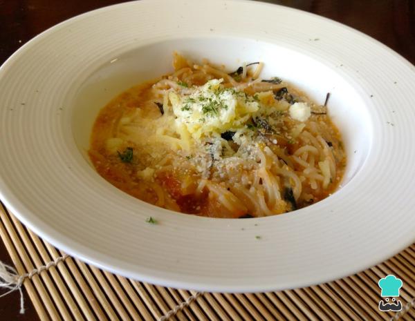 Recette de nouilles à la sauce Caprese - Étape 5