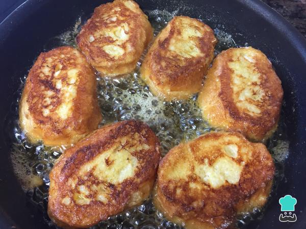 Recette de Torrijas au lait, au sucre et à la cannelle - Étape 5