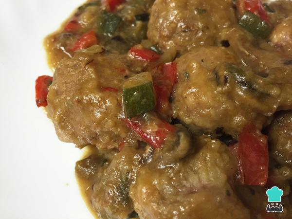 Boulettes de viande au four avec recette de légumes