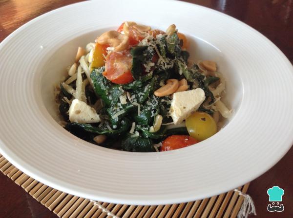 Recette de pâtes végétariennes aux épinards