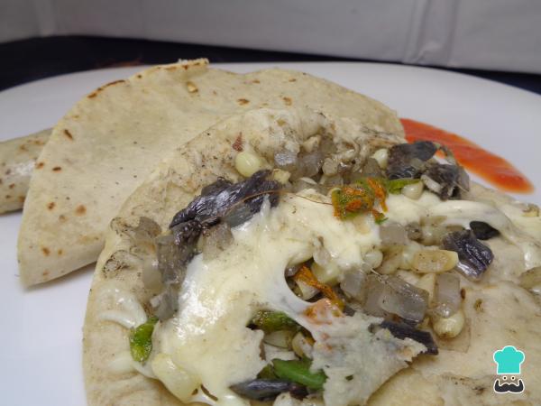 Recette de quesadillas au Huitlacoche et à la fleur de citrouille