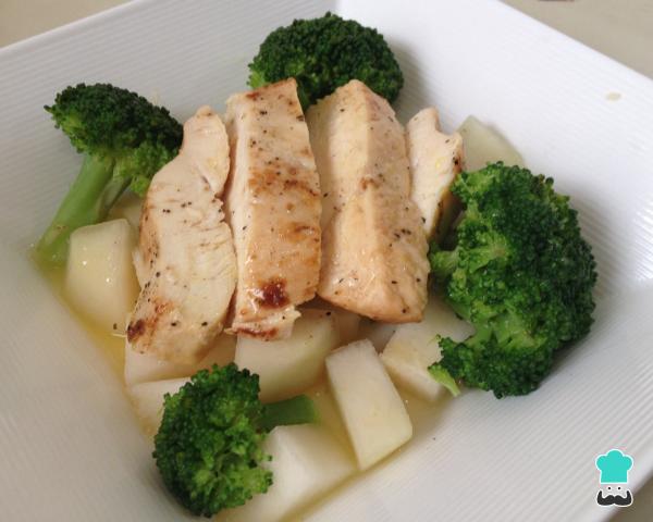 Recette de salade de poulet, brocoli et poire - Étape 6