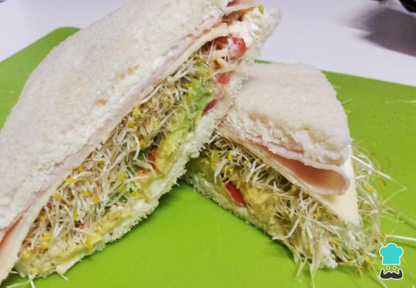 Recette de sandwich aux germes de luzerne
