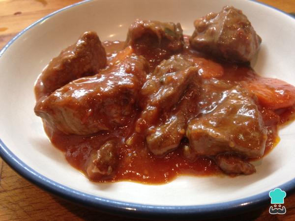 recette Mijoté de boeuf au vin rouge