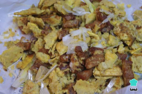Recette de miettes de plantain aux couennes de porc - Étape 5