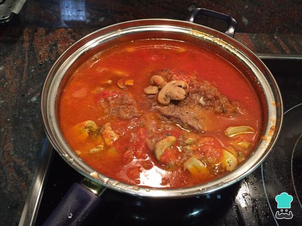 Recette de fricandó de veau aux champignons - Étape 6