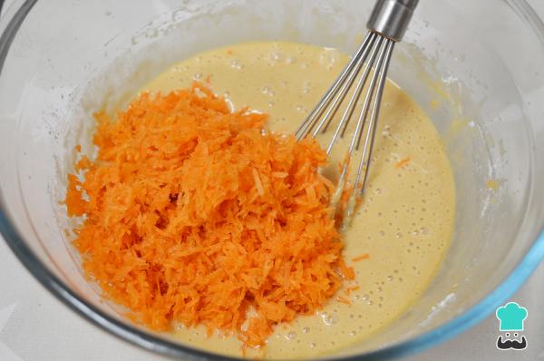 Recette de gâteau aux carottes et au yaourt - Étape 2