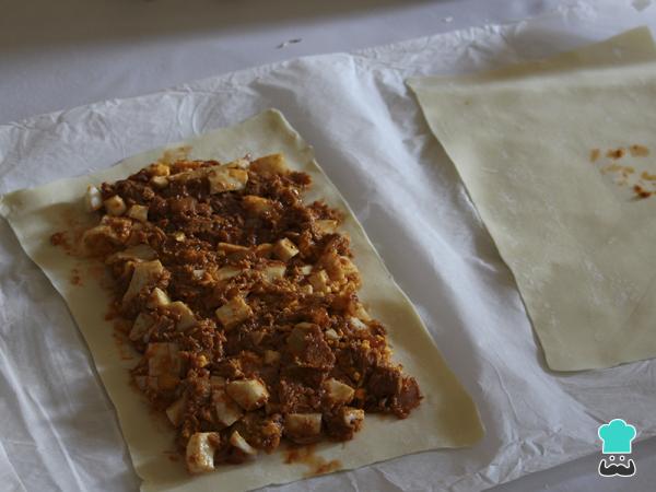 Feuilleté au thon, aux œufs et à la tomate Recette Empanadas - Étape 8