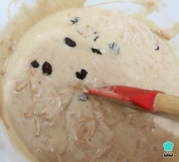 Recette du gâteau aux pommes, à la cannelle et aux raisins secs - Étape 4