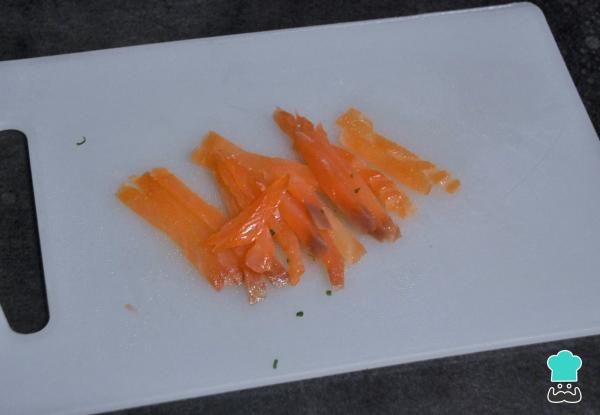 Recette d'Apéritifs au saumon fumé à froid - Étape 4