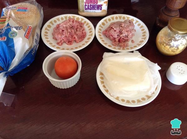 Recette de burgers de porc et boeuf - Étape 1