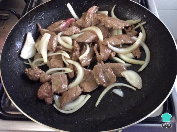 Recette de Lomo saltado - Étape 6