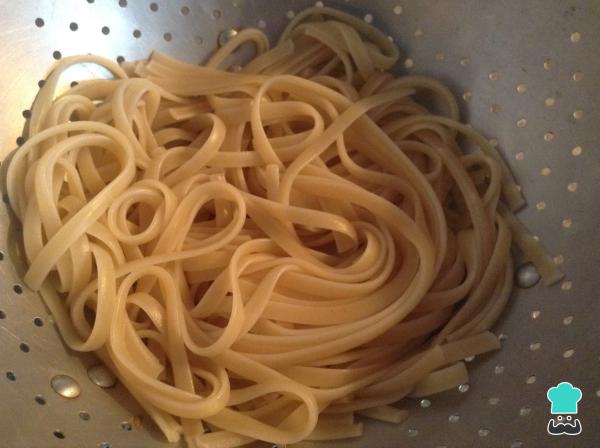 Recette de nouilles aux calamars et crevettes - Étape 4