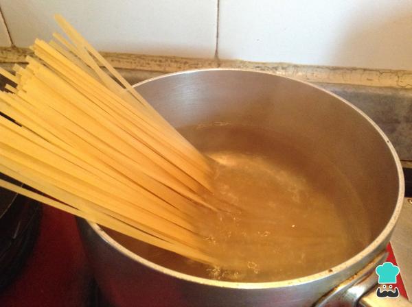 Recette de nouilles aux calamars et crevettes - Étape 2