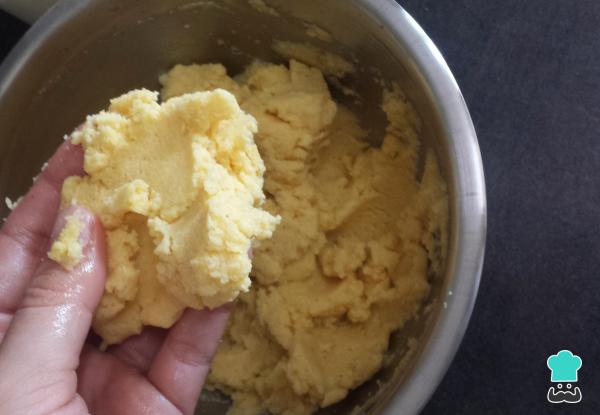 Recette d'arepas de maïs frit - Étape 4