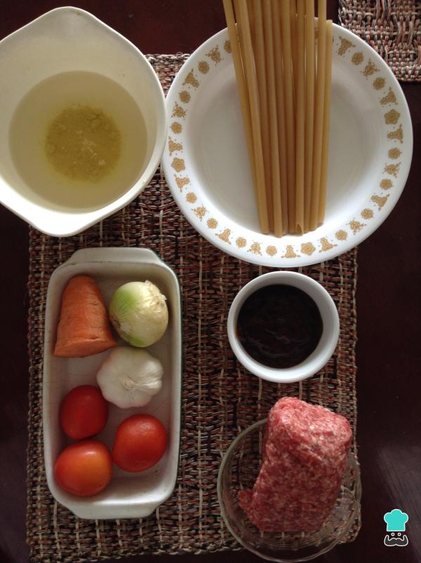 Recette de pâtes au bœuf haché - Étape 1