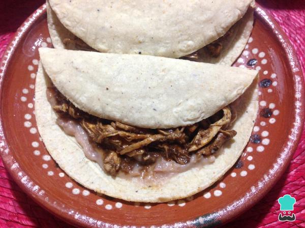 Poulet effiloché avec recette de taupe