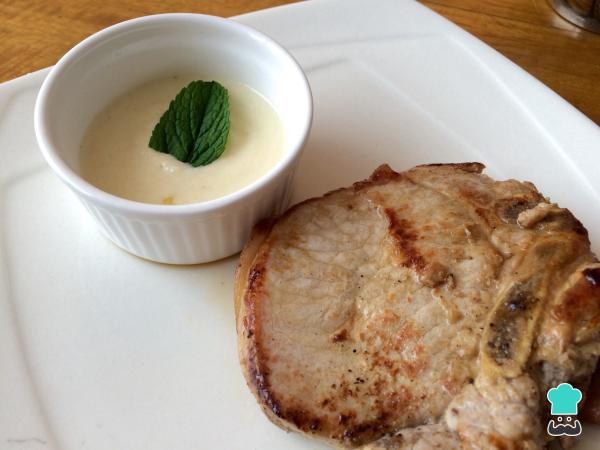 Recette Côtelettes de porc à la sauce aux poires