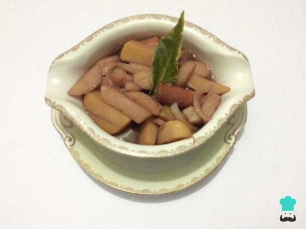 Recette de Saucisses au vin avec pommes de terre