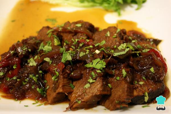 Recette de rôti noir au bacon