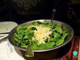 Recette de salade de roquette et de parmesan