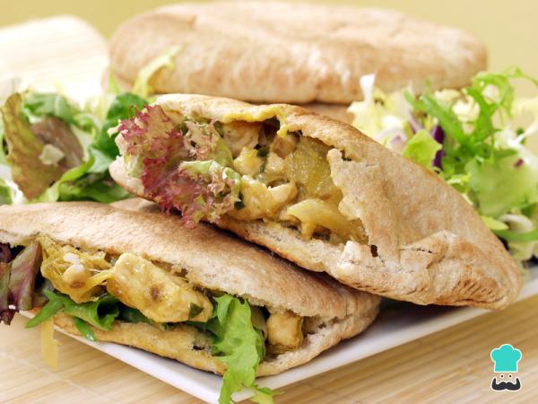 Recette du pain arabe farci au poulet