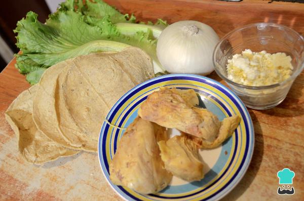 Recette de Flautas au poulet mexicain - Étape 1