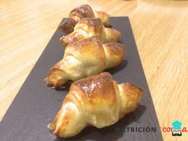 Croissants maison avec recette de pâte feuilletée